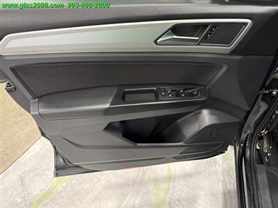 2020 Volkswagen ATLAS CROSS SPORT S 4Motion   - Photo 25 - Bethany, CT 06524