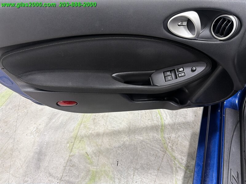 2016 Nissan 370Z - Photo 21 - Bethany, CT 06524