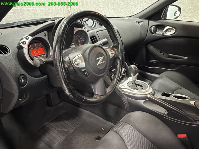 2016 Nissan 370Z - Photo 3 - Bethany, CT 06524