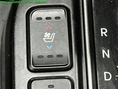 2016 Hyundai Santa Fe Limited   - Photo 22 - Bethany, CT 06524