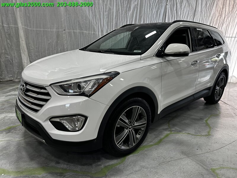 2016 Hyundai Santa Fe SE  