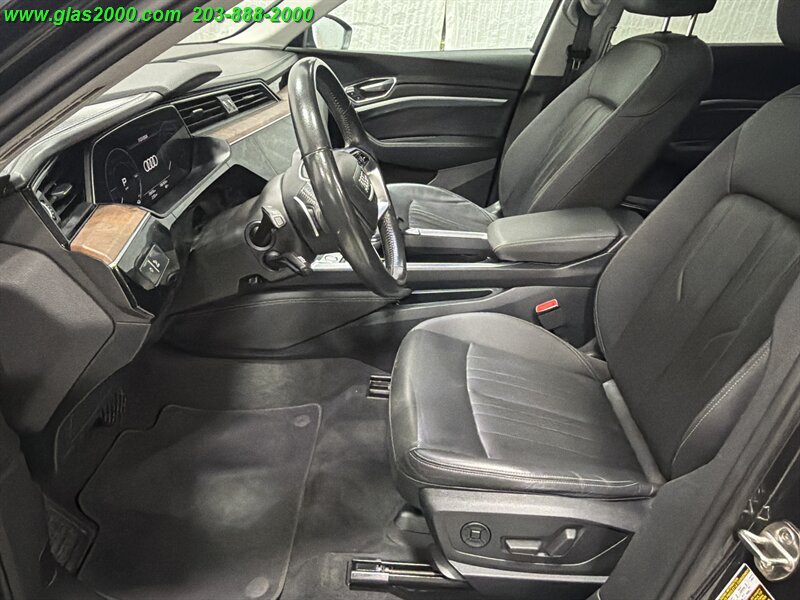 2019 Audi E-TRON quattro Premium Plus - Photo 23 - Bethany, CT 06524