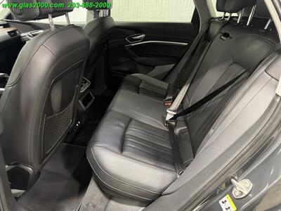 2019 Audi E-TRON quattro Premium Plus - Photo 9 - Bethany, CT 06524