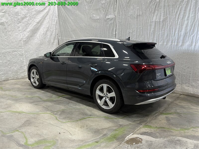 2019 Audi E-TRON quattro Premium Plus - Photo 7 - Bethany, CT 06524