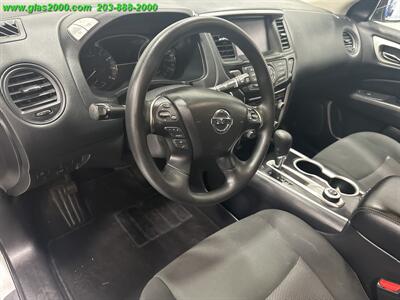 2020 Nissan Pathfinder S   - Photo 3 - Bethany, CT 06524