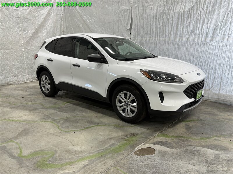 2022 Ford Escape S - Photo 2 - Bethany, CT 06524