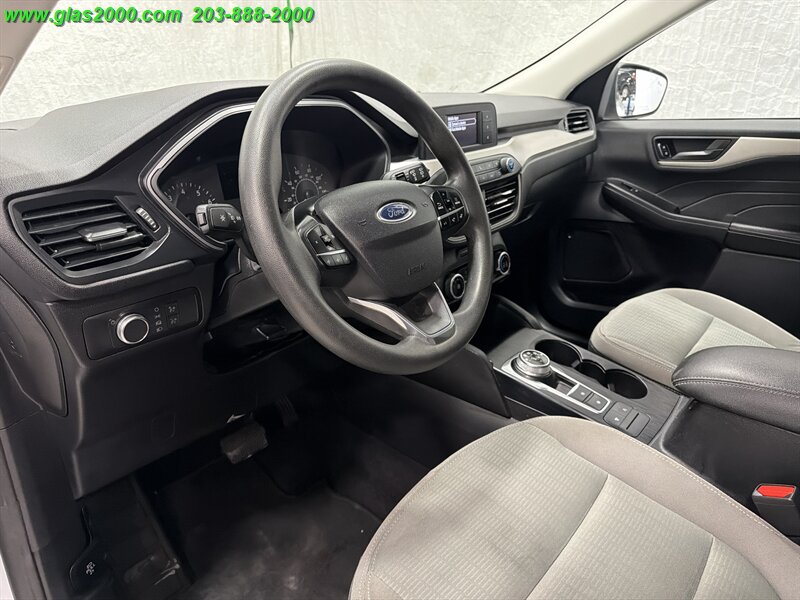 2022 Ford Escape S - Photo 3 - Bethany, CT 06524