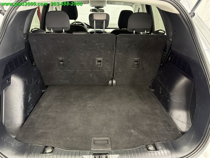 2022 Ford Escape S - Photo 15 - Bethany, CT 06524