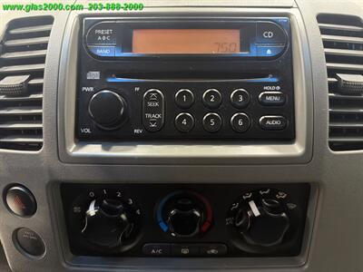 2006 Nissan Frontier SE SE 4dr Crew Cab   - Photo 11 - Bethany, CT 06524