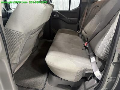 2006 Nissan Frontier SE SE 4dr Crew Cab   - Photo 9 - Bethany, CT 06524