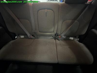 2006 Nissan Frontier SE SE 4dr Crew Cab   - Photo 24 - Bethany, CT 06524