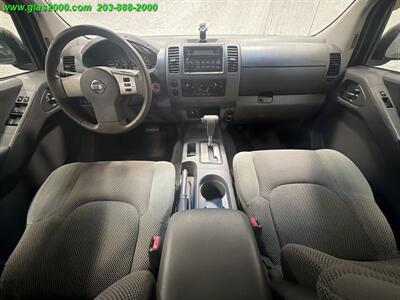 2006 Nissan Frontier SE SE 4dr Crew Cab   - Photo 6 - Bethany, CT 06524