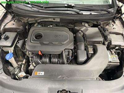 2016 Hyundai SONATA Sport   - Photo 12 - Bethany, CT 06524