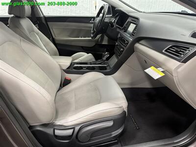 2016 Hyundai SONATA Sport   - Photo 21 - Bethany, CT 06524