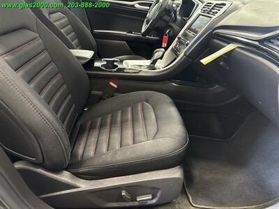 2016 Ford Fusion SE   - Photo 5 - Bethany, CT 06524