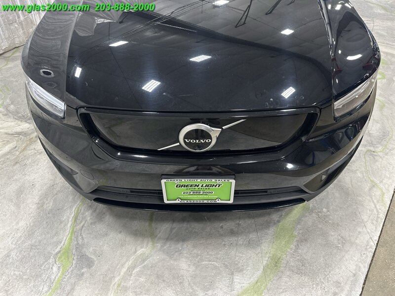2021 Volvo XC40 Recharge Pure Electric P8 - Photo 24 - Bethany, CT 06524