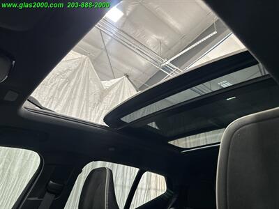 2021 Volvo XC40 Recharge Pure Electric P8 - Photo 12 - Bethany, CT 06524