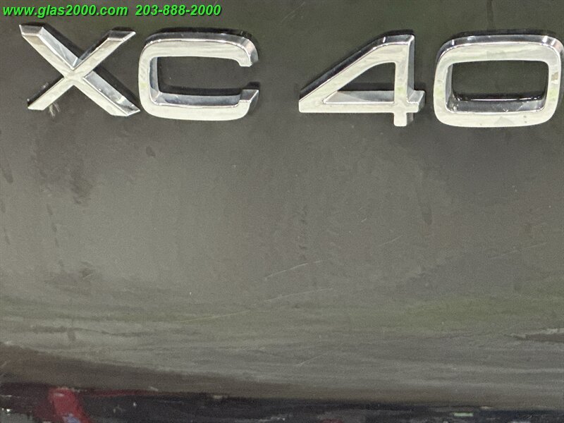 2021 Volvo XC40 Recharge Pure Electric P8 - Photo 28 - Bethany, CT 06524