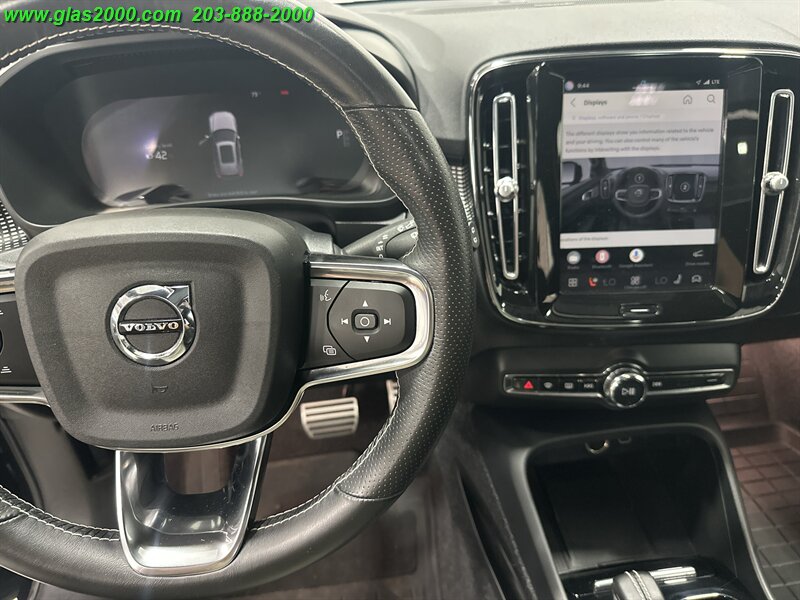 2021 Volvo XC40 Recharge Pure Electric P8 - Photo 22 - Bethany, CT 06524