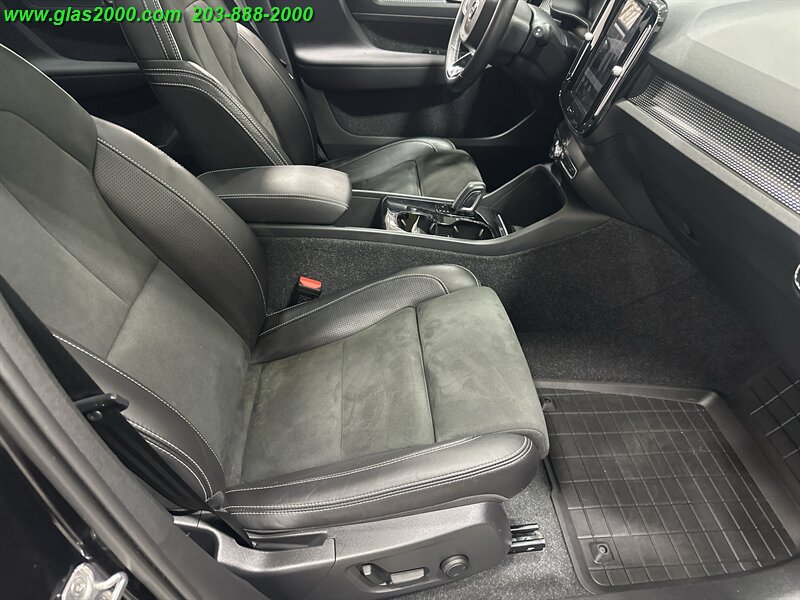 2021 Volvo XC40 Recharge Pure Electric P8 - Photo 21 - Bethany, CT 06524