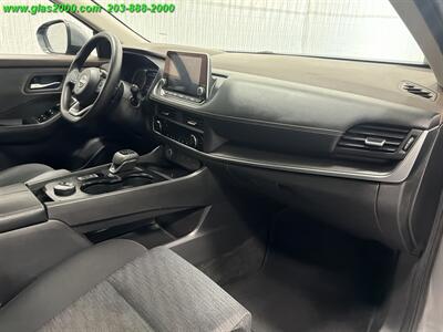2023 Nissan Rogue SV - Photo 5 - Bethany, CT 06524