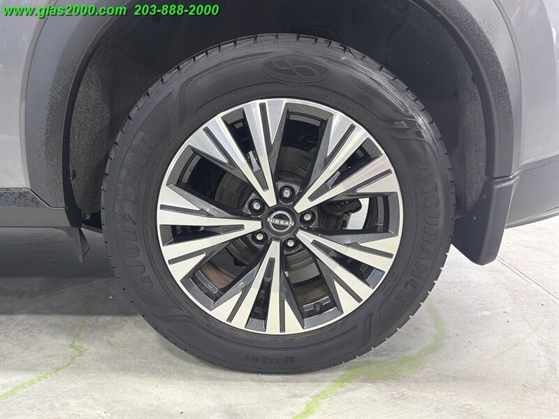 2023 Nissan Rogue SV - Photo 16 - Bethany, CT 06524