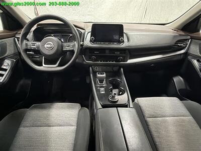 2023 Nissan Rogue SV - Photo 6 - Bethany, CT 06524