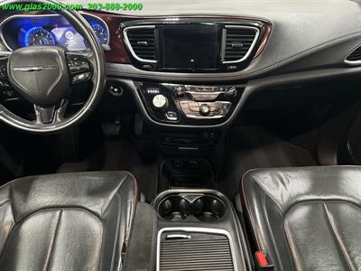 2019 Chrysler Pacifica Limited   - Photo 6 - Bethany, CT 06524
