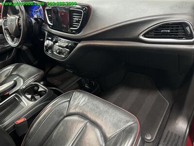 2019 Chrysler Pacifica Limited   - Photo 5 - Bethany, CT 06524