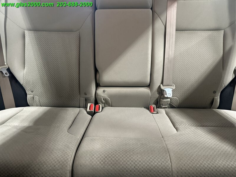 2015 Honda CR-V LX - Photo 28 - Bethany, CT 06524