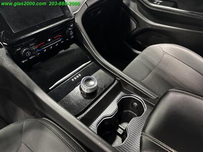 2023 Jeep Grand Cherokee L Laredo   - Photo 32 - Bethany, CT 06524
