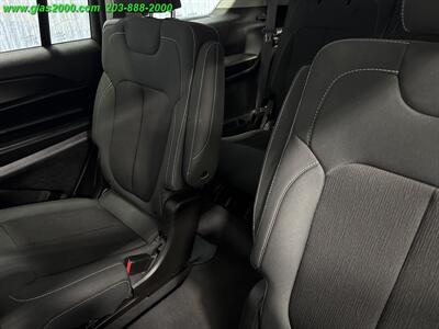 2023 Jeep Grand Cherokee L Laredo   - Photo 30 - Bethany, CT 06524