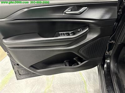 2023 Jeep Grand Cherokee L Laredo   - Photo 25 - Bethany, CT 06524
