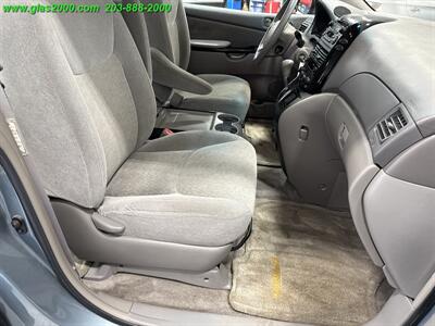 2005 Toyota Sienna CE 7 Passenger   - Photo 5 - Bethany, CT 06524