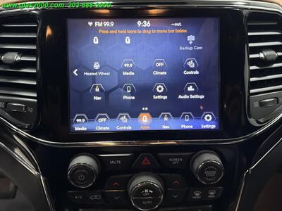 2020 Jeep Grand Cherokee Overland - Photo 17 - Bethany, CT 06524