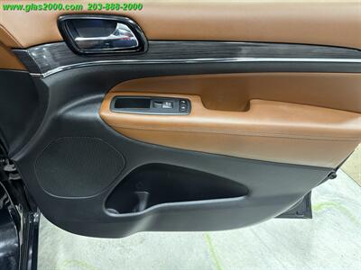 2020 Jeep Grand Cherokee Overland - Photo 29 - Bethany, CT 06524