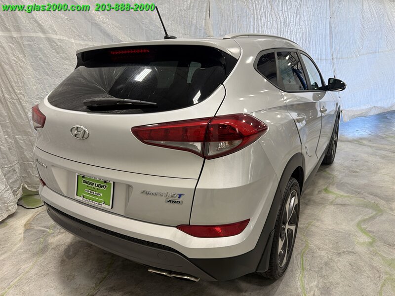 2016 Hyundai Tucson Eco - Photo 8 - Bethany, CT 06524