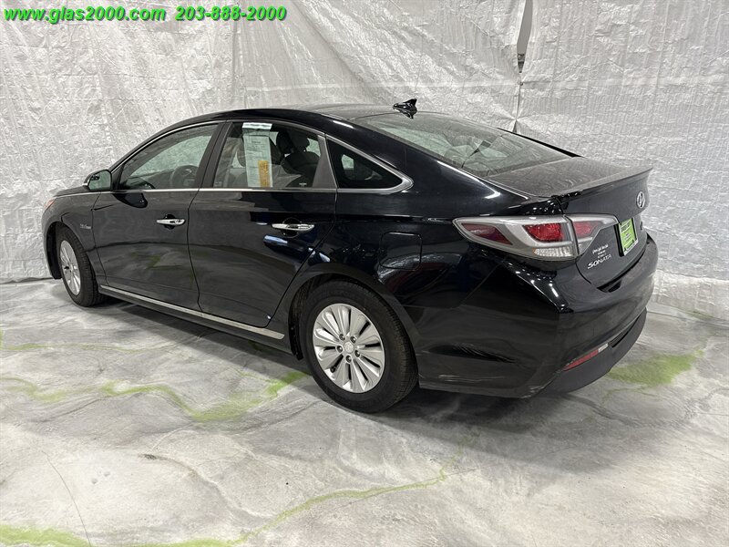 2016 Hyundai SONATA Hybrid SE   - Photo 7 - Bethany, CT 06524