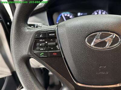 2016 Hyundai SONATA Hybrid SE   - Photo 21 - Bethany, CT 06524