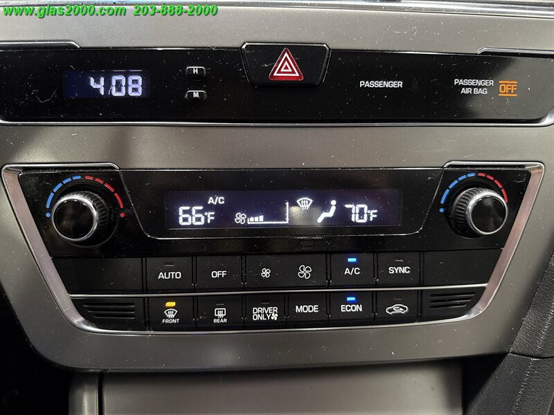 2016 Hyundai SONATA Hybrid SE   - Photo 29 - Bethany, CT 06524