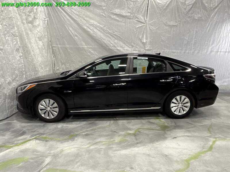 2016 Hyundai SONATA Hybrid SE   - Photo 13 - Bethany, CT 06524
