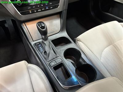 2016 Hyundai SONATA Hybrid SE   - Photo 28 - Bethany, CT 06524