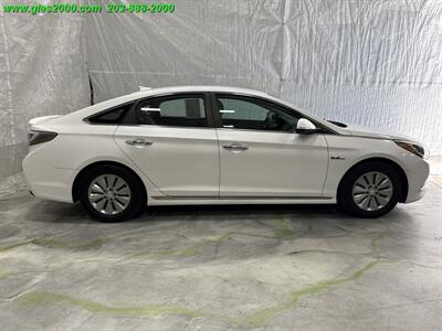 2016 Hyundai SONATA Hybrid SE   - Photo 14 - Bethany, CT 06524