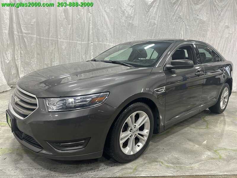 2015 Ford Taurus SEL   - Photo 1 - Bethany, CT 06524