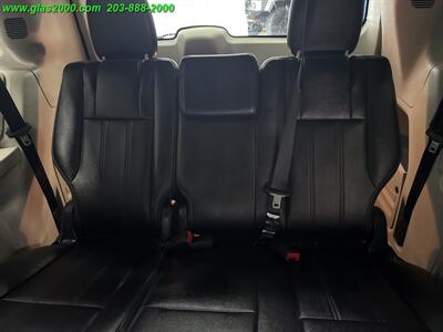 2014 Chrysler Town & Country Touring-L   - Photo 32 - Bethany, CT 06524