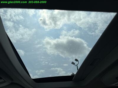 2014 Chrysler Town & Country Touring-L   - Photo 12 - Bethany, CT 06524