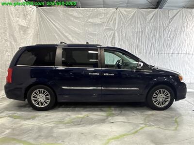 2014 Chrysler Town & Country Touring-L   - Photo 14 - Bethany, CT 06524