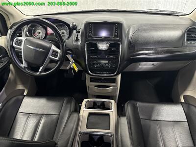 2014 Chrysler Town & Country Touring-L   - Photo 6 - Bethany, CT 06524