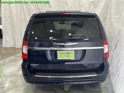 2014 Chrysler Town & Country Touring-L   - Photo 20 - Bethany, CT 06524