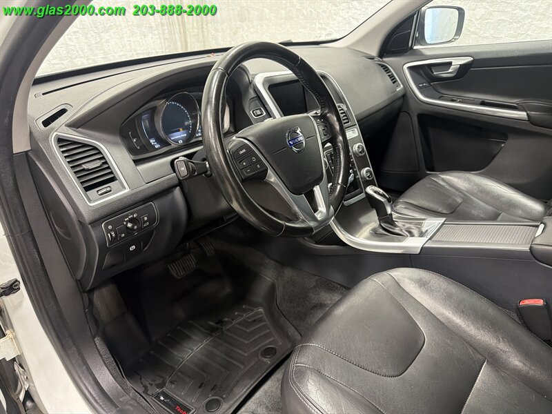2016 Volvo XC60 T5 Premier - Photo 3 - Bethany, CT 06524
